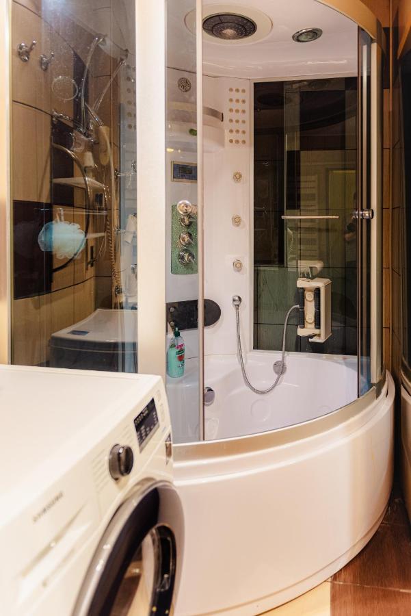 Comfy Apartment With Private Parking And Netflix Βουκουρέστι Εξωτερικό φωτογραφία