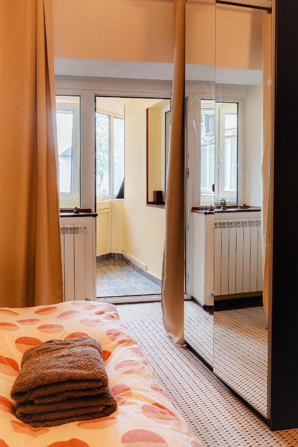 Comfy Apartment With Private Parking And Netflix Βουκουρέστι Εξωτερικό φωτογραφία