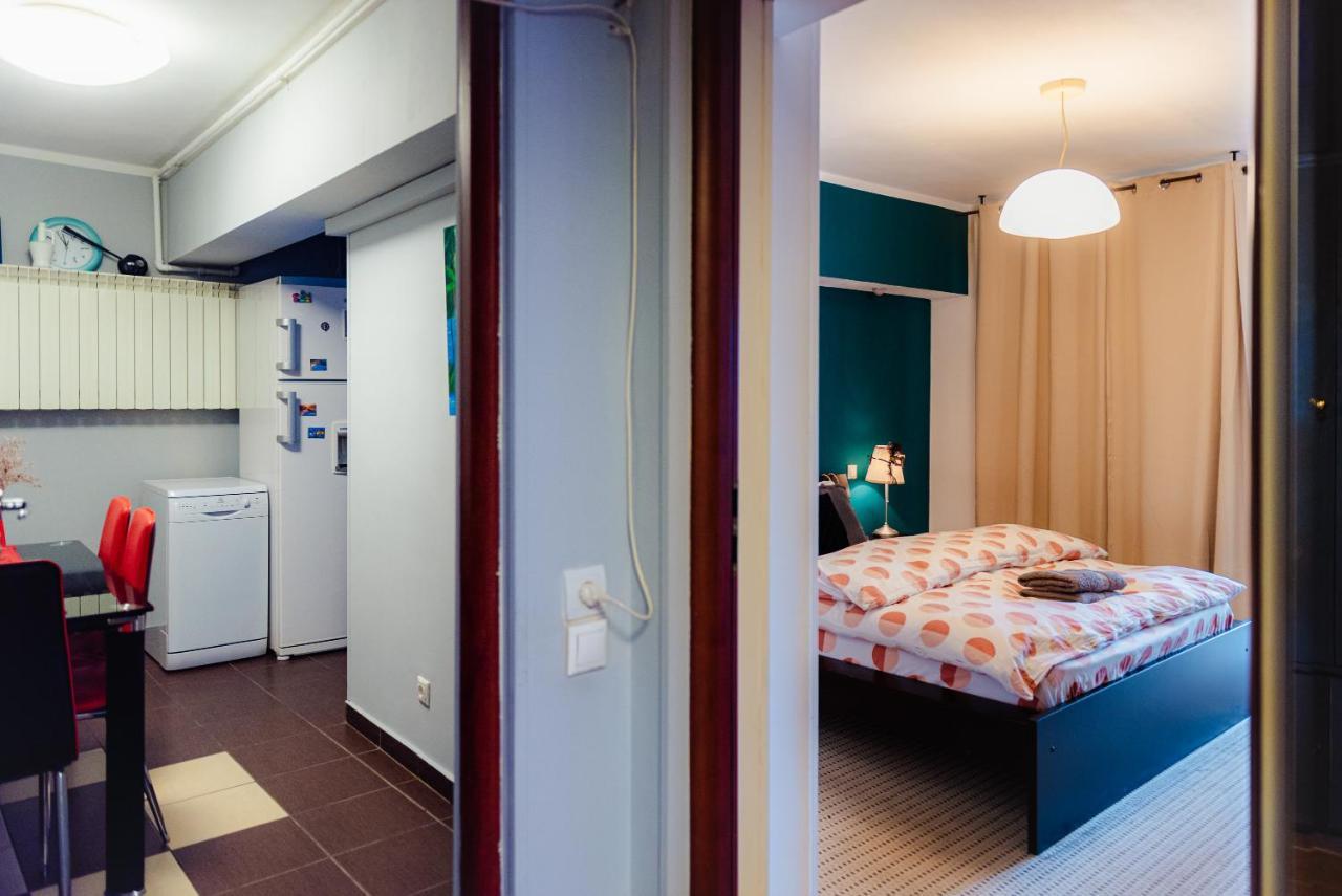 Comfy Apartment With Private Parking And Netflix Βουκουρέστι Εξωτερικό φωτογραφία